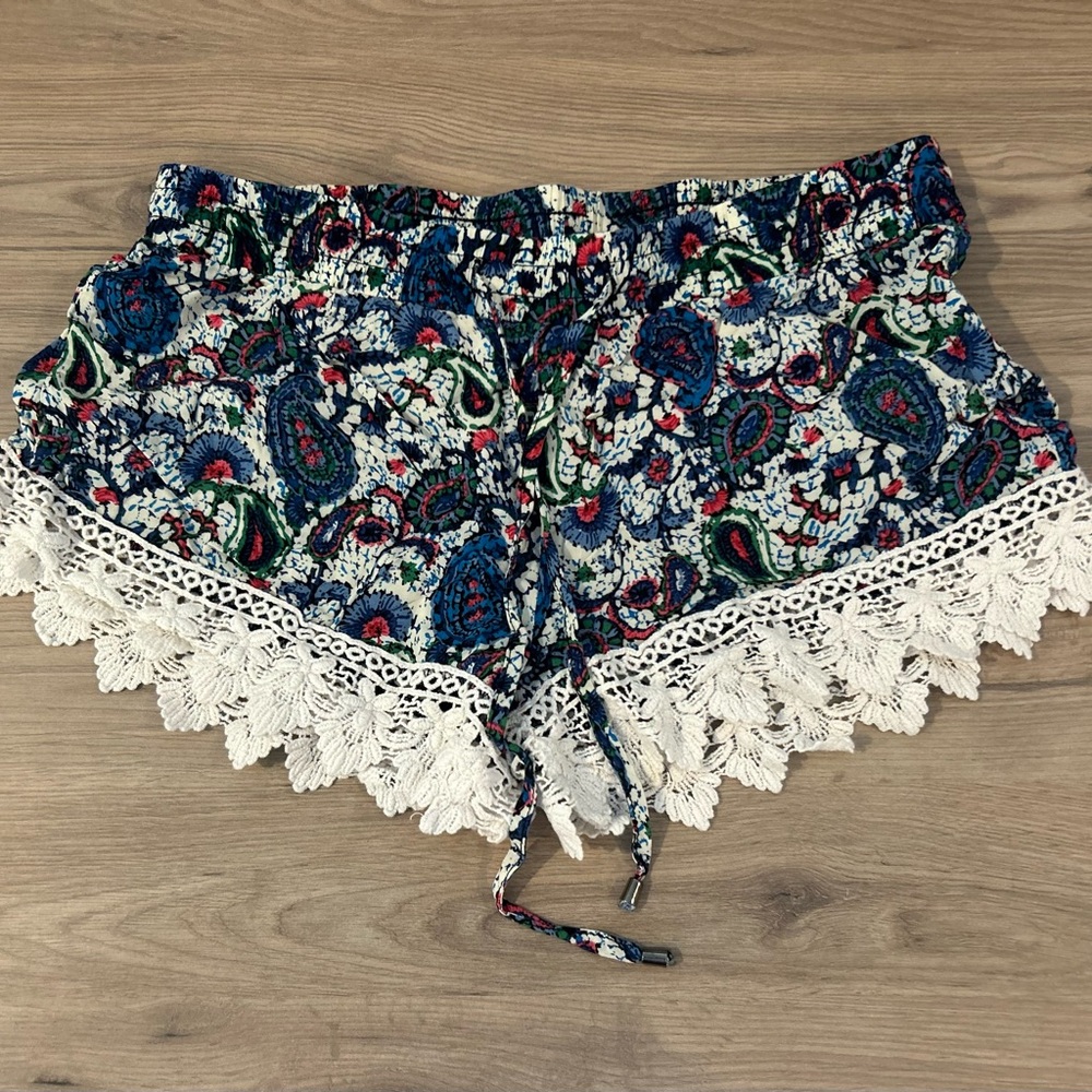 Breeze Ever Boho Shorts Size M